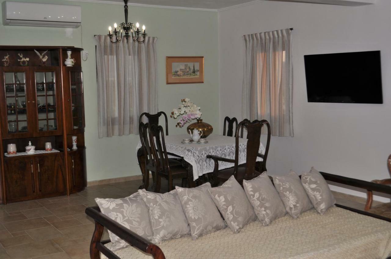 Mezapos Villa Antonis Mína Exterior foto
